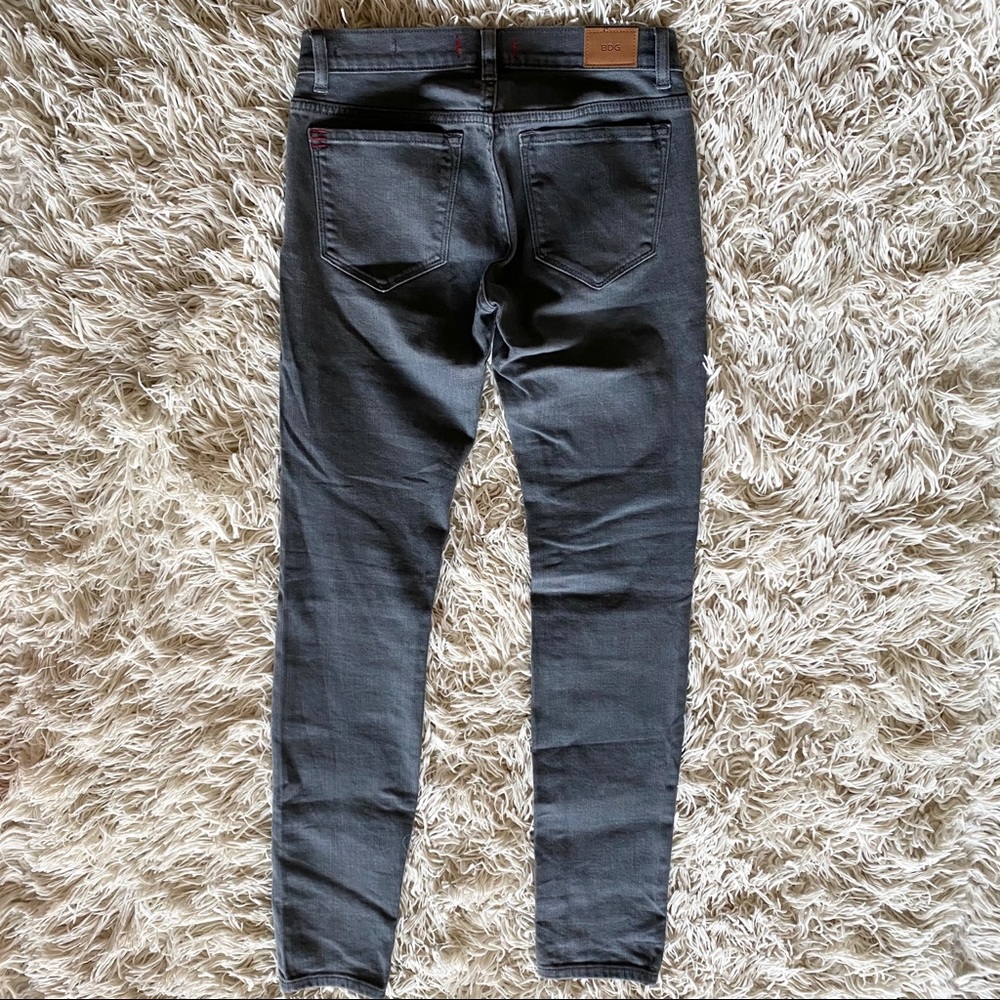 BDG Cigarette Ankle Jeans - Picture 5 of 6